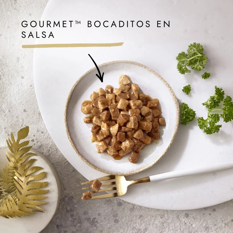 Gourmet Gold Bocaditos Pollo e Hígado 85 g Comida Húmeda para Gatos