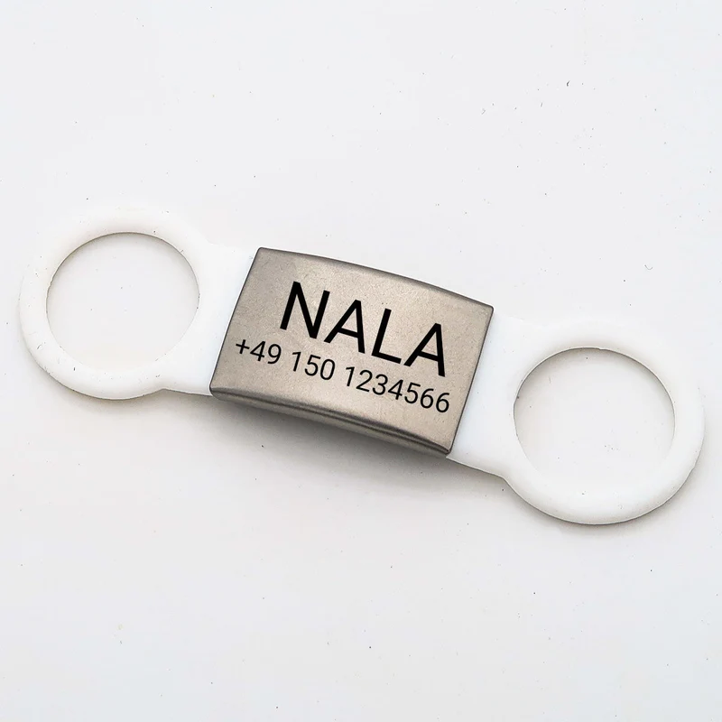 Klapperfreie Hundemarke Silikonslider mit Edelstahl-Schild für Halsbänder inkl. Gravur GRATIS