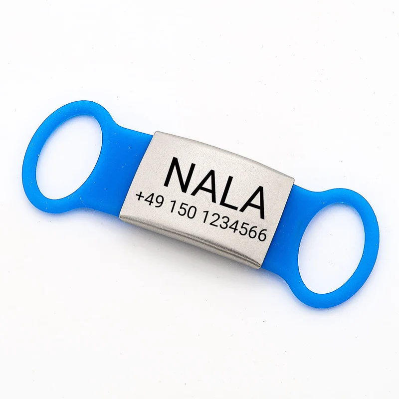 Klapperfreie Hundemarke Silikonslider mit Edelstahl-Schild für Halsbänder inkl. Gravur GRATIS