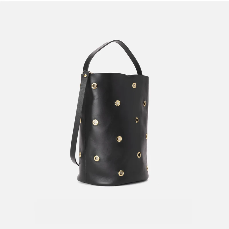Bucket Trip Black