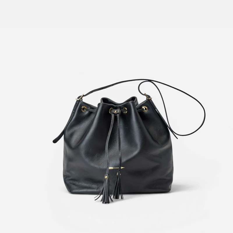 Dumas Black