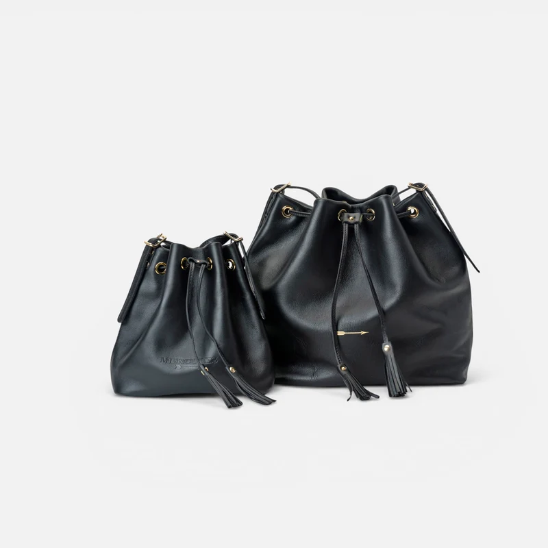 Dumas Black