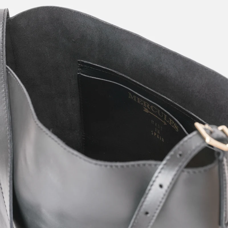 Cavalier Black