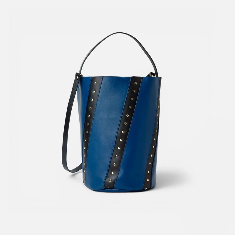 Bucket Twist Navy and Black