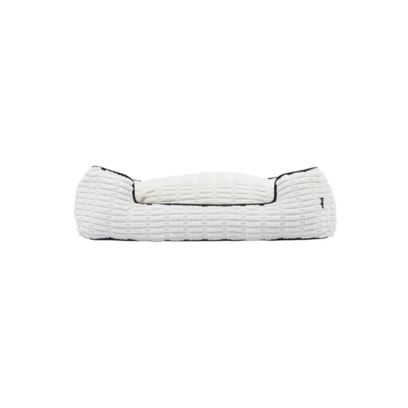 WARM HUG Pet cushion Creamy dreams
