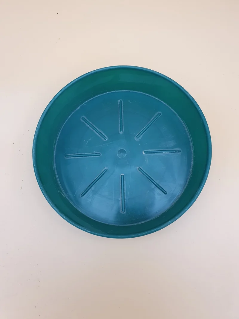 Comedero plástico verde 10cm