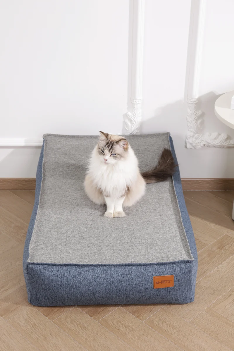 CLOUD Inflatable cushion Stormy Navy