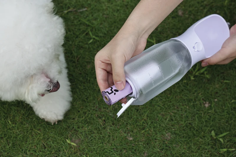 ON THE ROAD Dog water bottle 600 ml - 3 in 1 - White Chalk