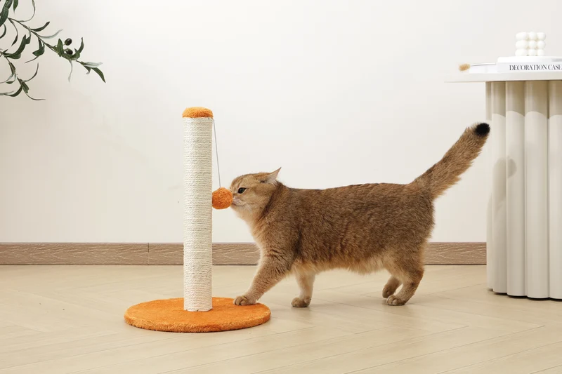 MY SECOND CAT TREE Pompom Orange
