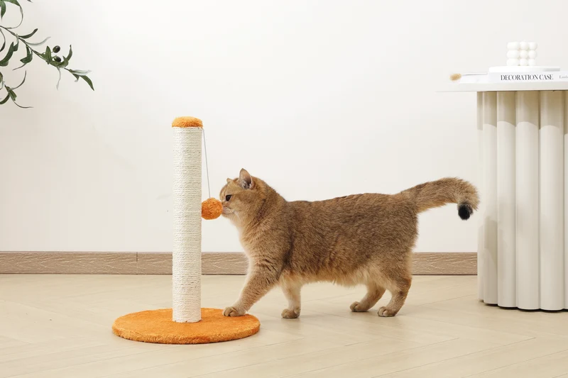 MY SECOND CAT TREE Pompom Orange