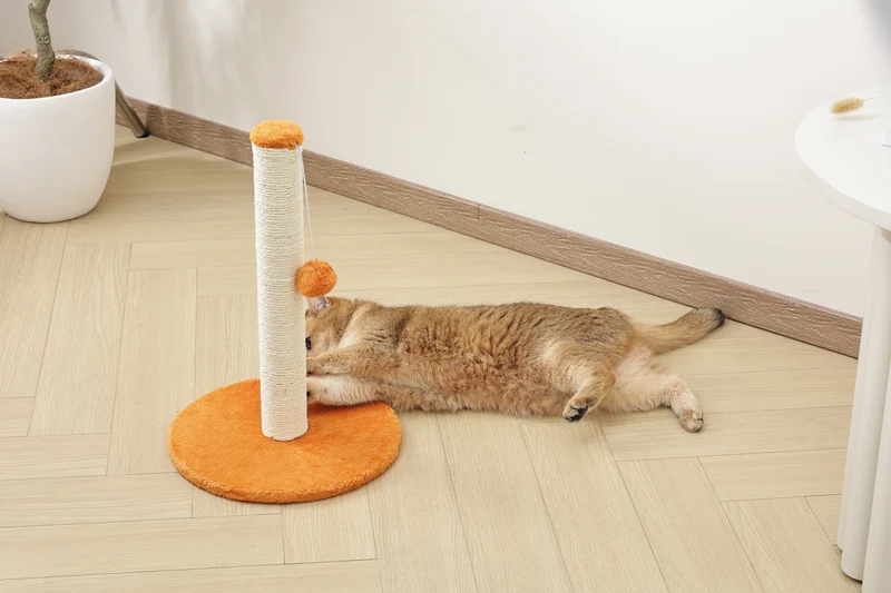 MY SECOND CAT TREE Pompom Orange