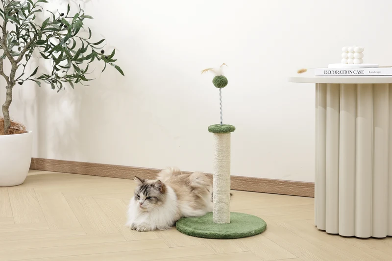 MY SECOND CAT TREE Feather Green