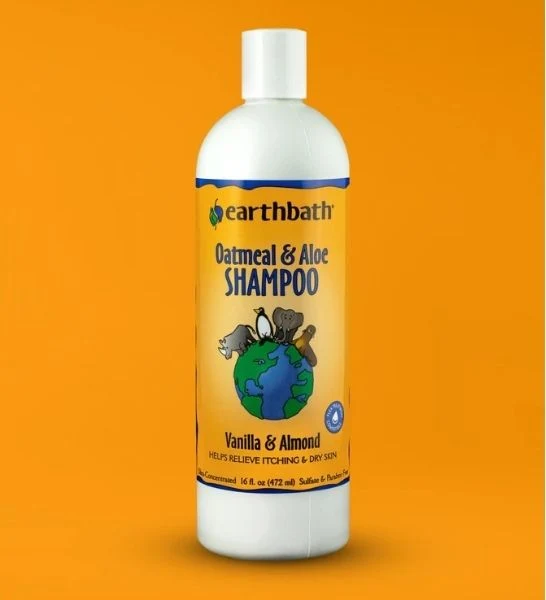 earthbath Oatmeal & Aloe Shampoo Vanilla & Almond for Dogs 16oz