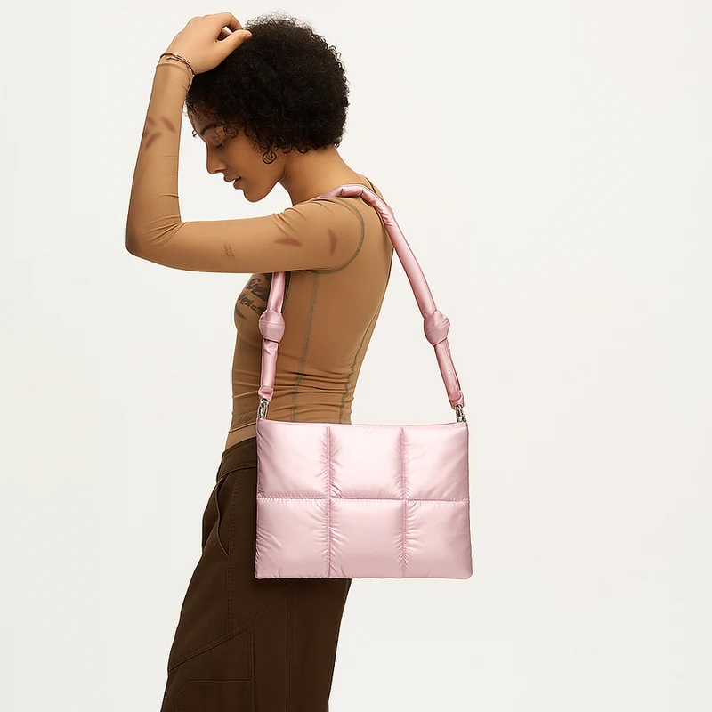 Bolso Puffer para Laptop hasta 14" Rosado Metalizado
