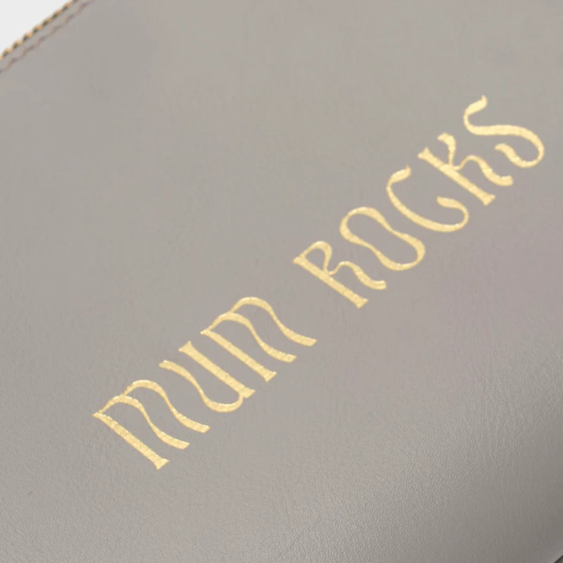Zipper "Mum Rocks" Grey