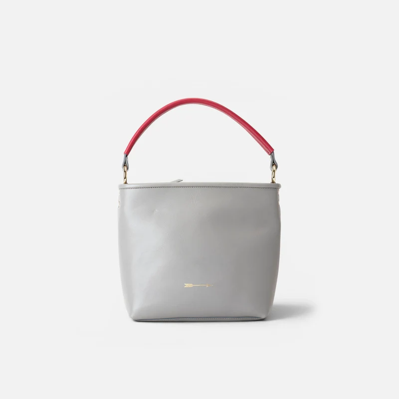 Tonga Grey & Lipstick