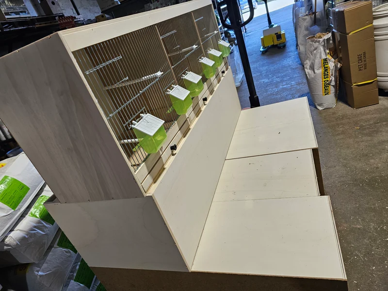 Jaula de Cría de Madera 120cm 3 Piezas - Con Tapas Frontales y Comederos (ARTÍCULO VOLUMINOSO)