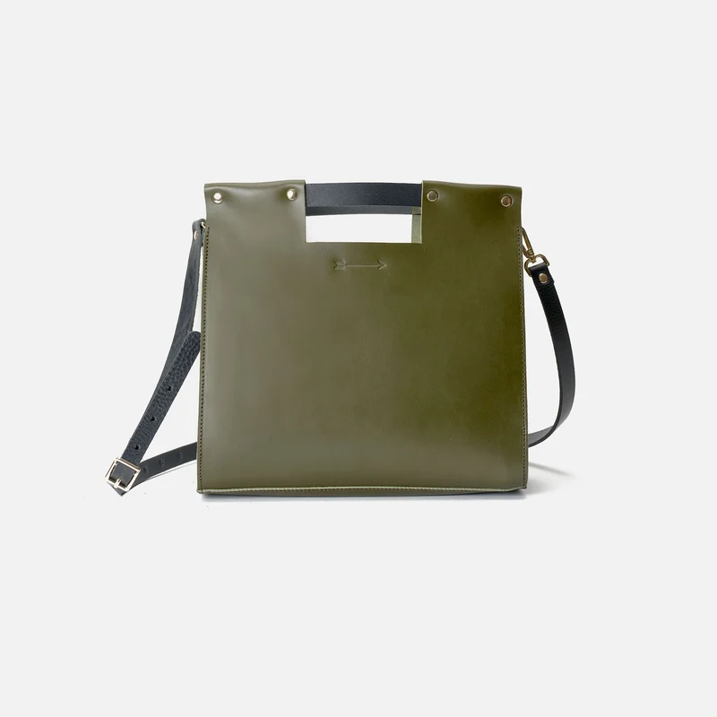 Alamo Satchel Oliva