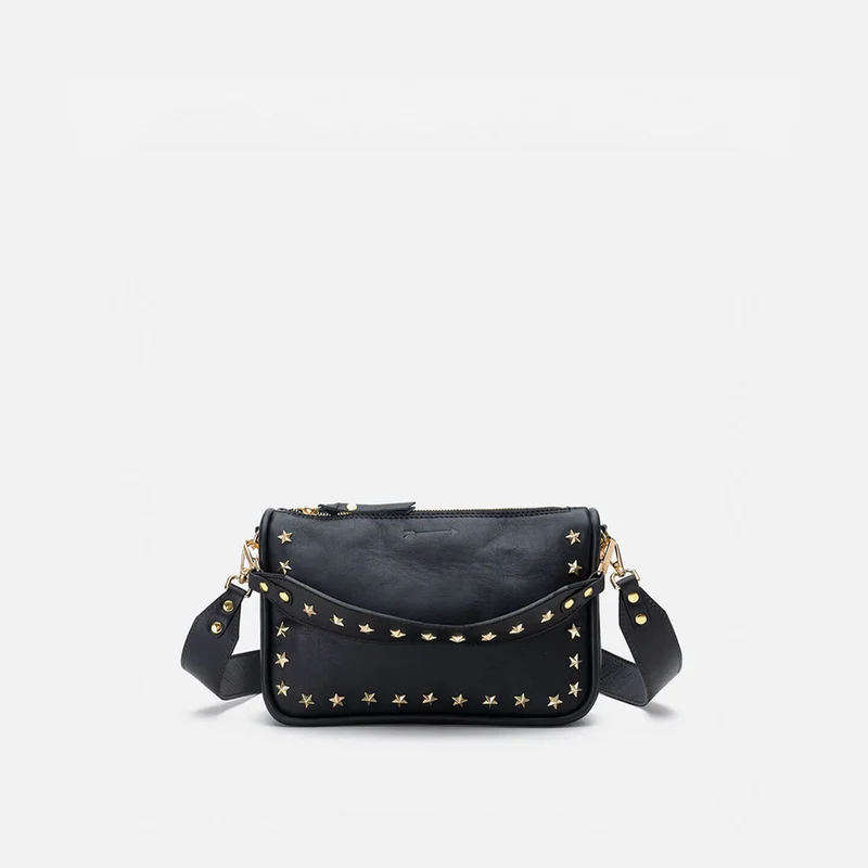 Sandy stars Black