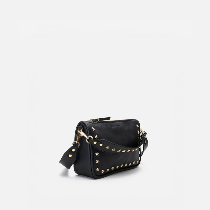 Sandy stars Black