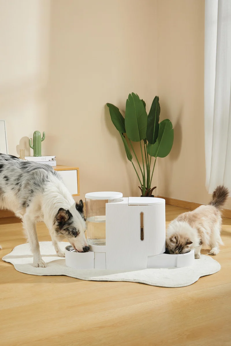 DUPLO Food & Water Dispenser White